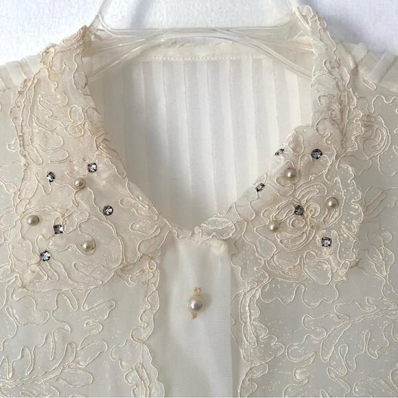 Vintage An Original Debcraft Sheer Cream Nylon Embroidered Pearl Button Blouse - Picture 8 of 8